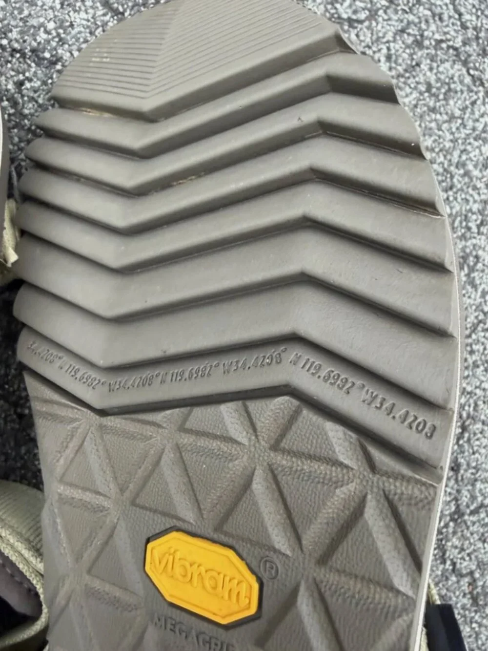 Teva Universal Trail Sandals Women’s Size 9 Brown Tan Rugged Vibram Outsoles